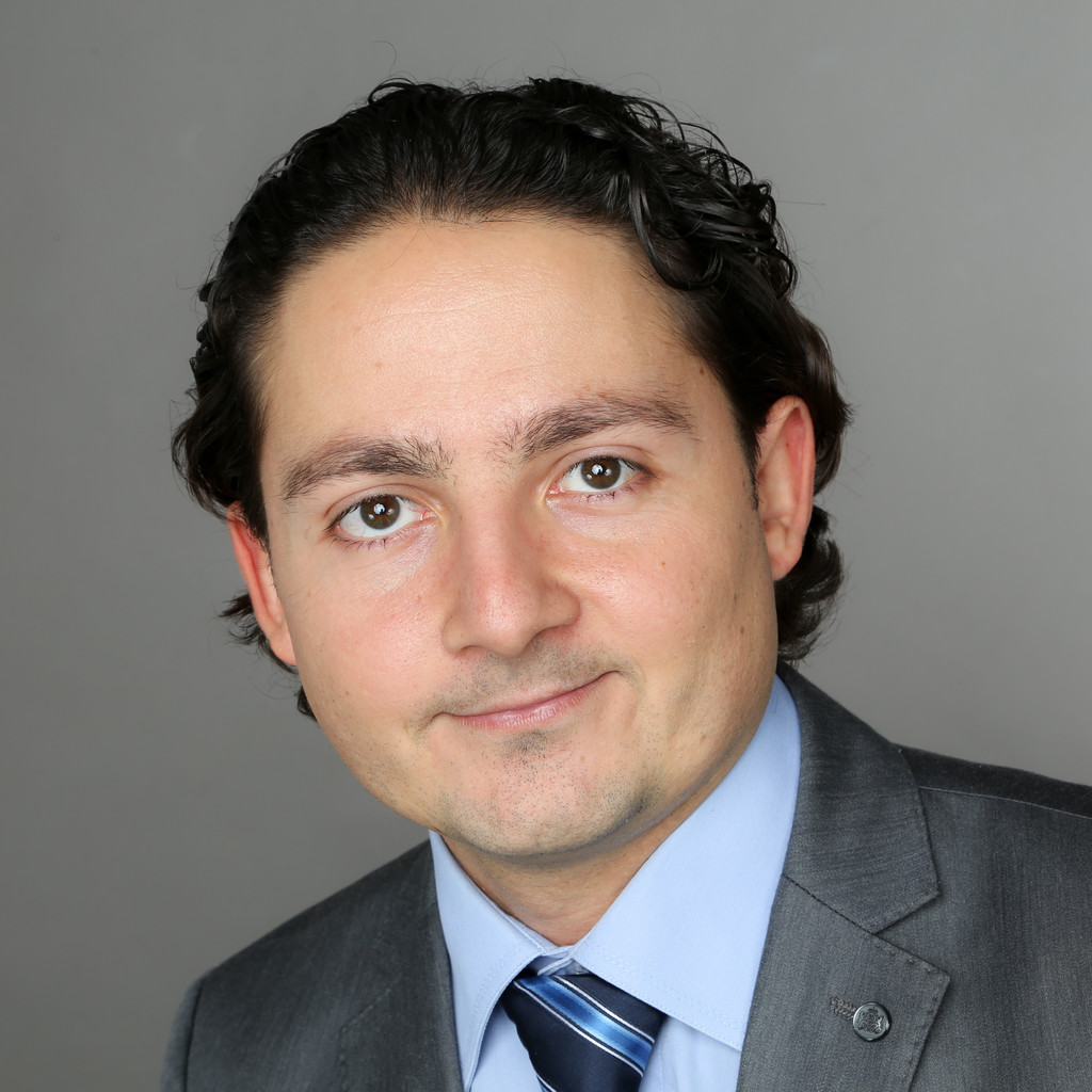 Ivan Martinov Management University of Mannheim XING