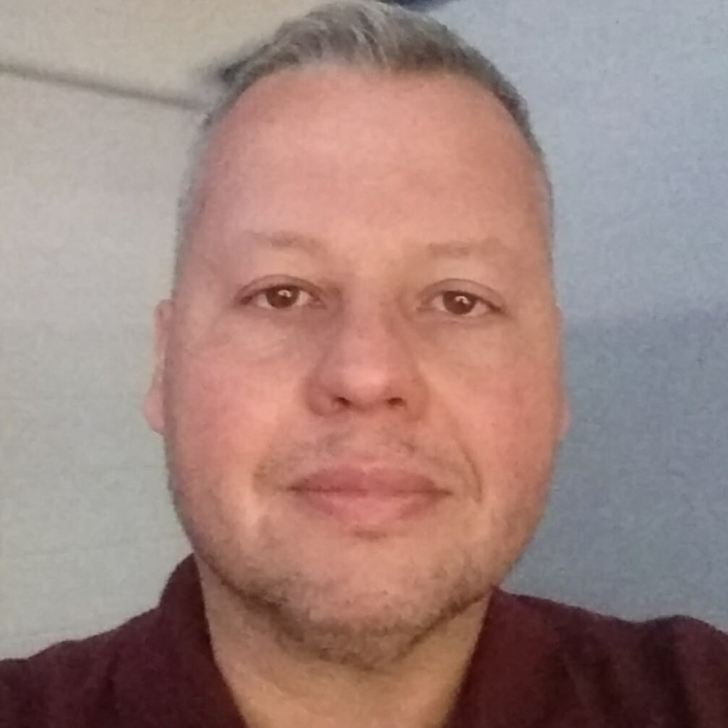 Oscar Silva Senior Network Engineer University of Texas at Austin