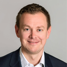 Dr. Johannes Püster