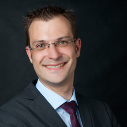 Dr. Timo Hausbeck
