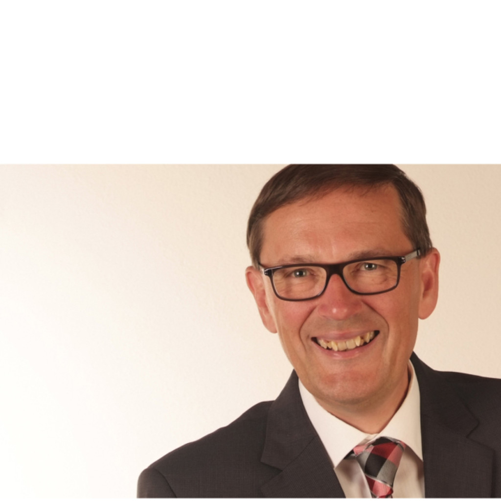 Dr. Manfred Huffer Berater