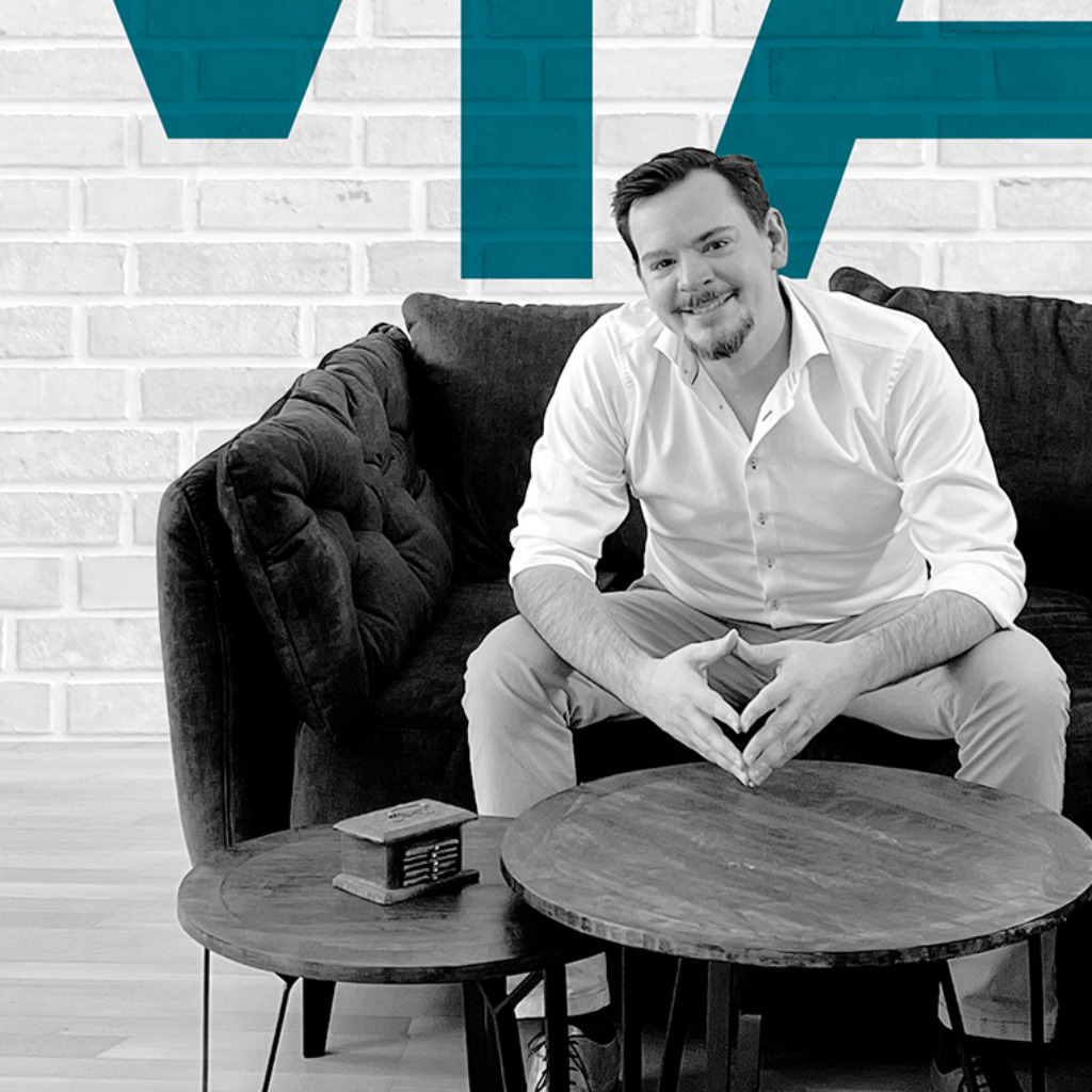 Wolfgang Mader Geschäftsführer MADER Atelier für Marken XING