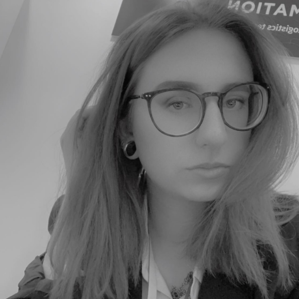 Sarah Schreckenbach Veranstaltungskauffrau Easyfairs XING