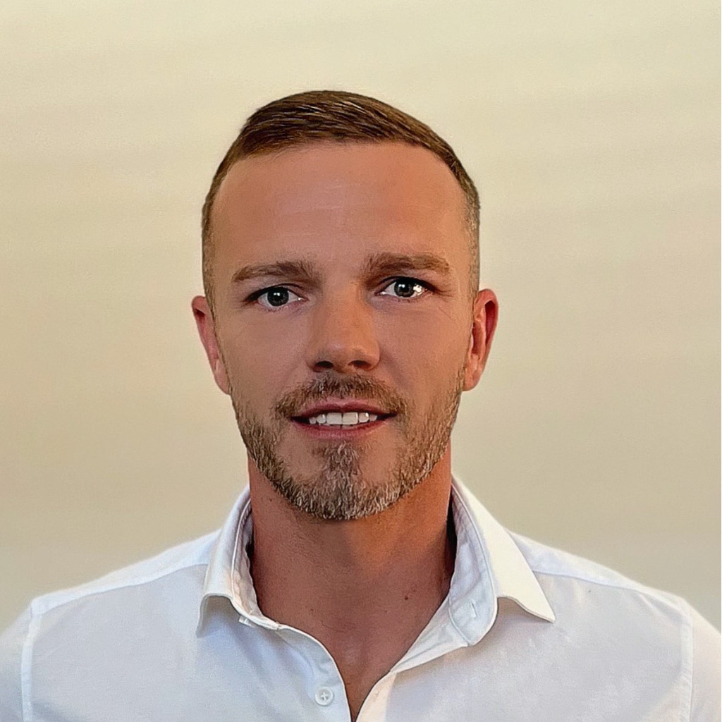 Alexander Kästner Key Account Manager Datavard AG XING