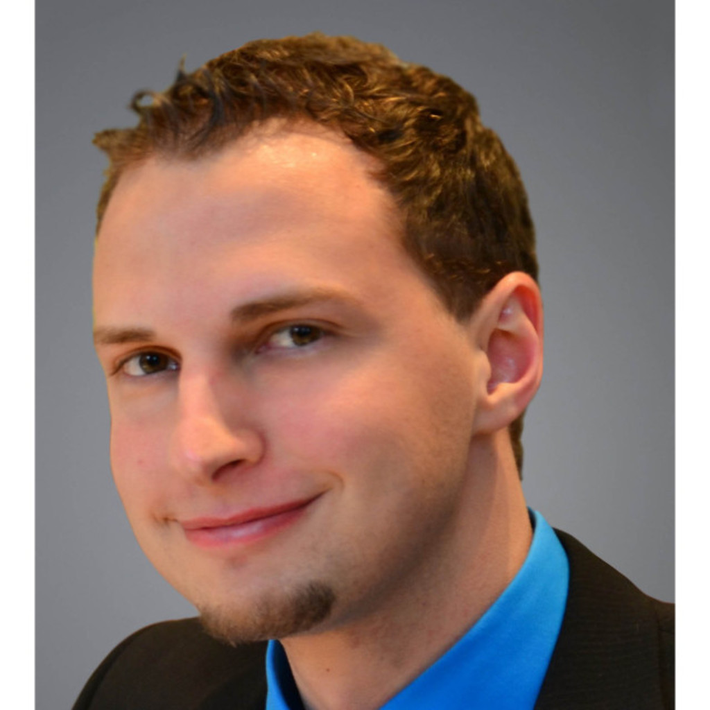 Michael Fauth Abteilungsleiter Hardware ESDE XING