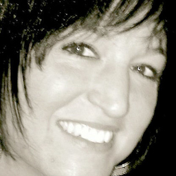 Nadine Volk