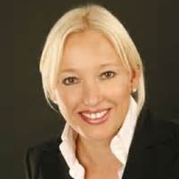 Claudia Engel