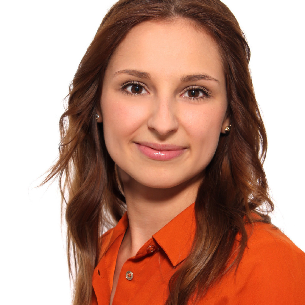 Elena Mateis Controller SturmGruppe XING