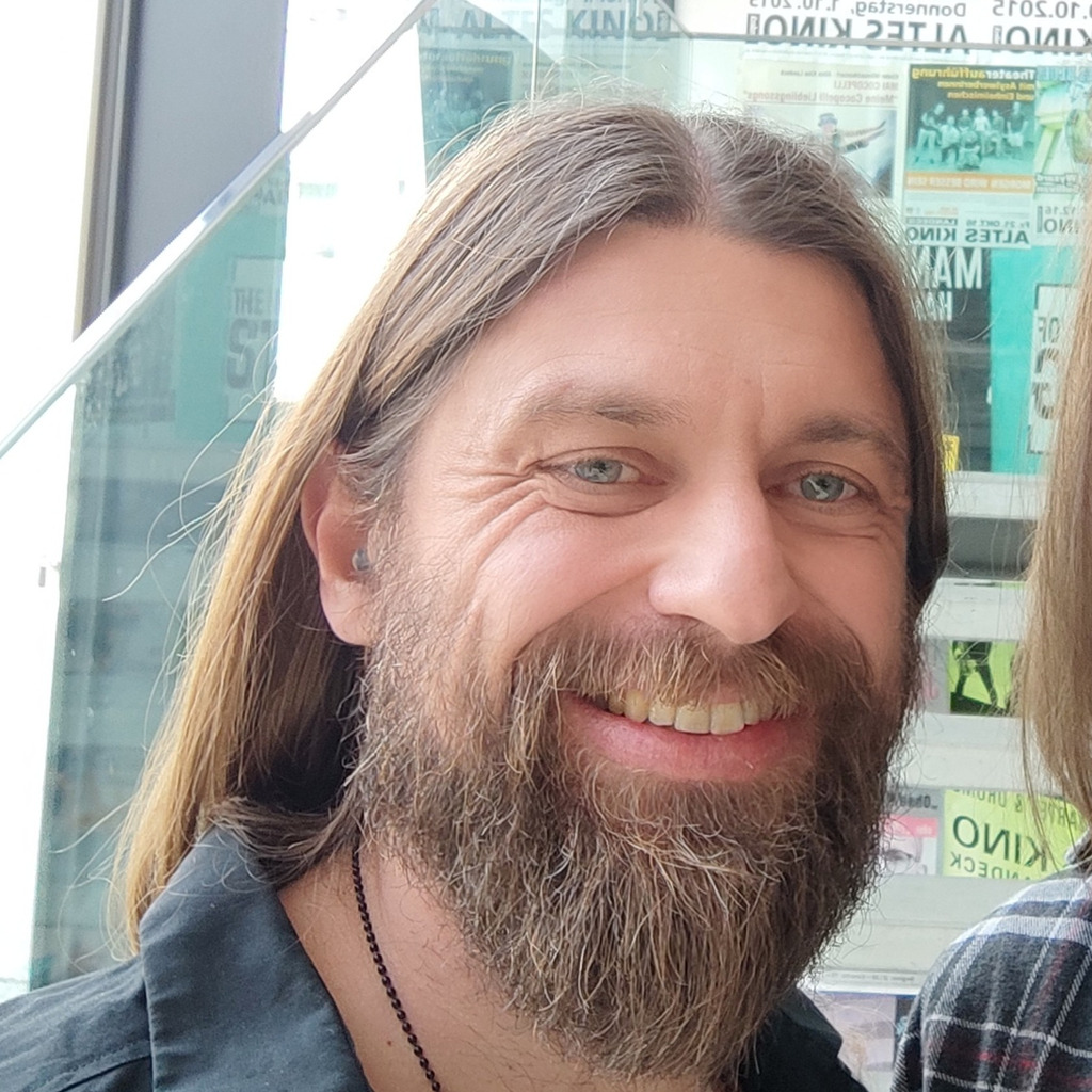 Peter Schmid - Technik, Support und Projektmanagement - Stadtwerke | XING