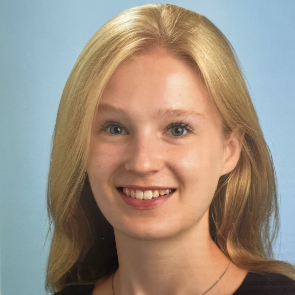 Lilian Eisenberg Praktikantin im Central Procurement New Work SE XING