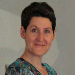 Eva Arnold