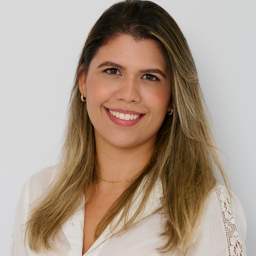 Dr. Lara Ramos