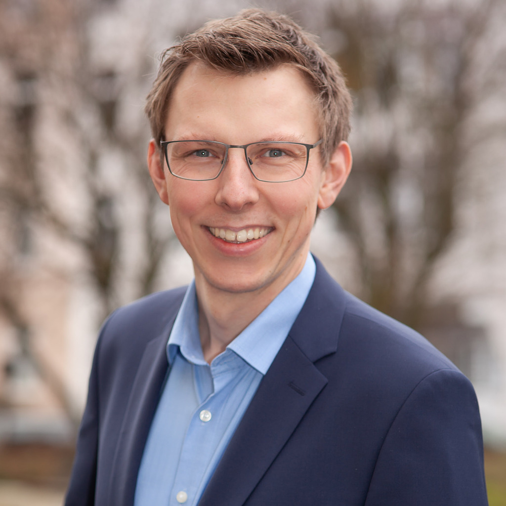 Dr. Raphael Rehmet Projektleitung und technische Leitung Pape