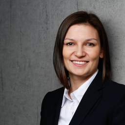 Dr. Valentina Ahl