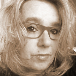 Nicole Mandel