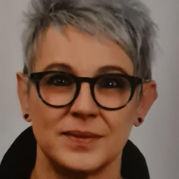 Manuela Hoge