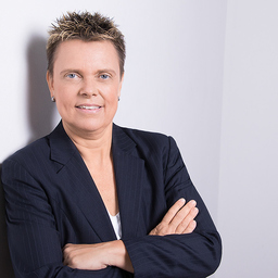 Dr. Christine Löw