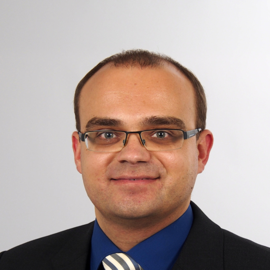 Ralf Gartner Reporting und Konsolidierung Financials DaimlerTruck