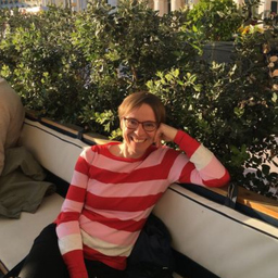 Dr. Katja Röken
