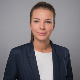 Julia Kuhn