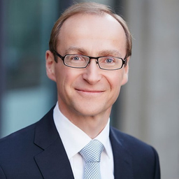Dr. Falko Busse