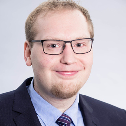 Dr. Dominik Naglav-Hansen