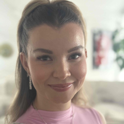 Sascha Lucia Triwari