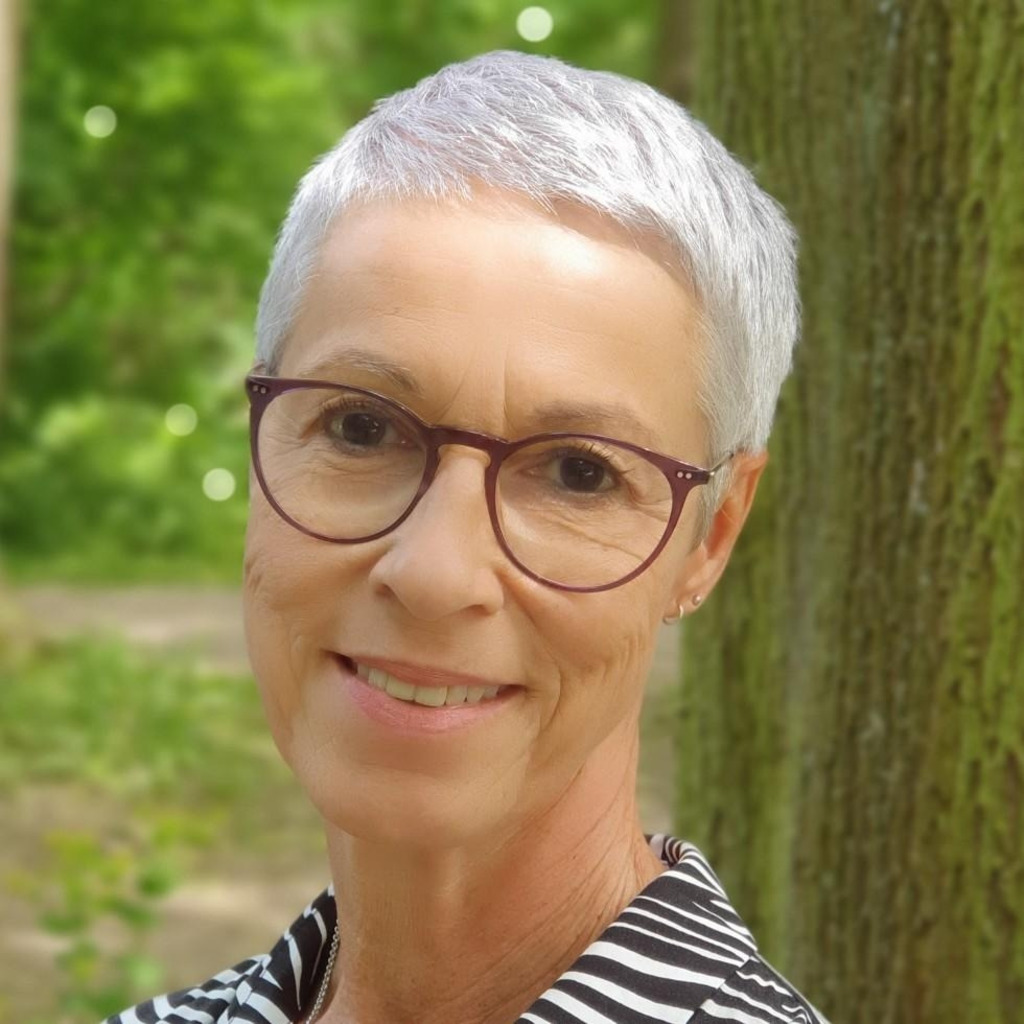 Sabine Neeb Manager Business Analytics Sanofi Speciality Care XING