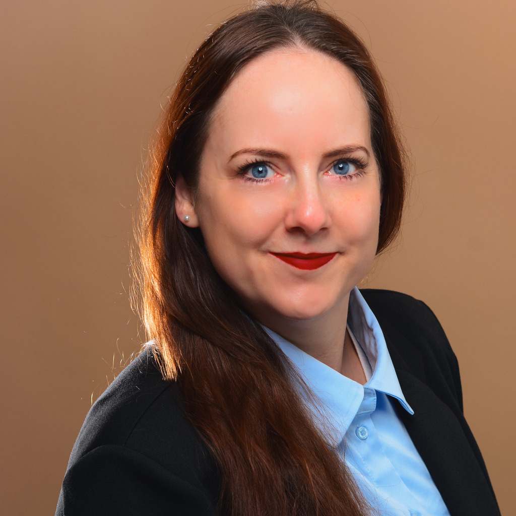 Kathleen J rgens Kassiererin StudierendenWERK BERLIN A d R XING