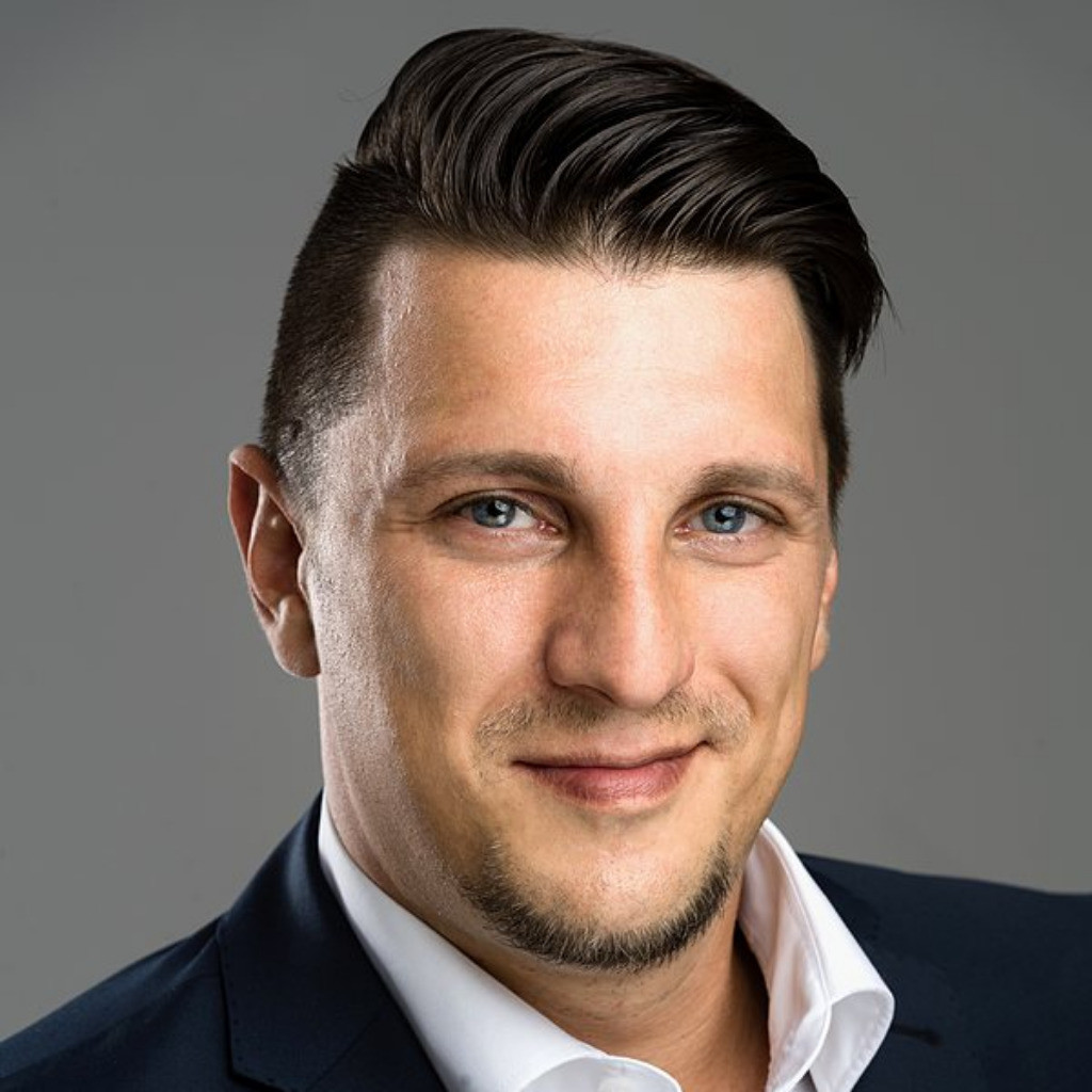 Jan Holzer Großkundenbetreuer defendo Assekuranzmakler GmbH XING