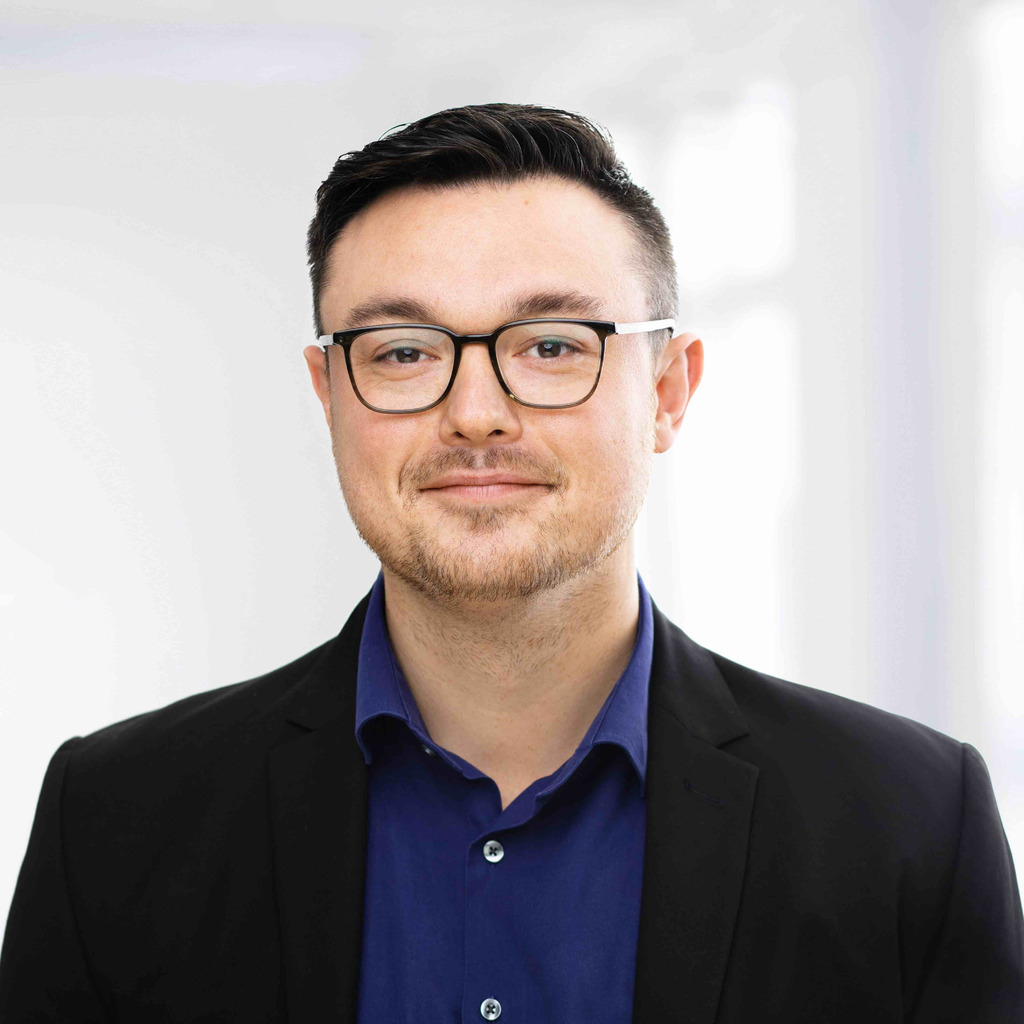 Andreas Auer Regionalleiter / Geschäftsführer Pflegeunternehmen XING