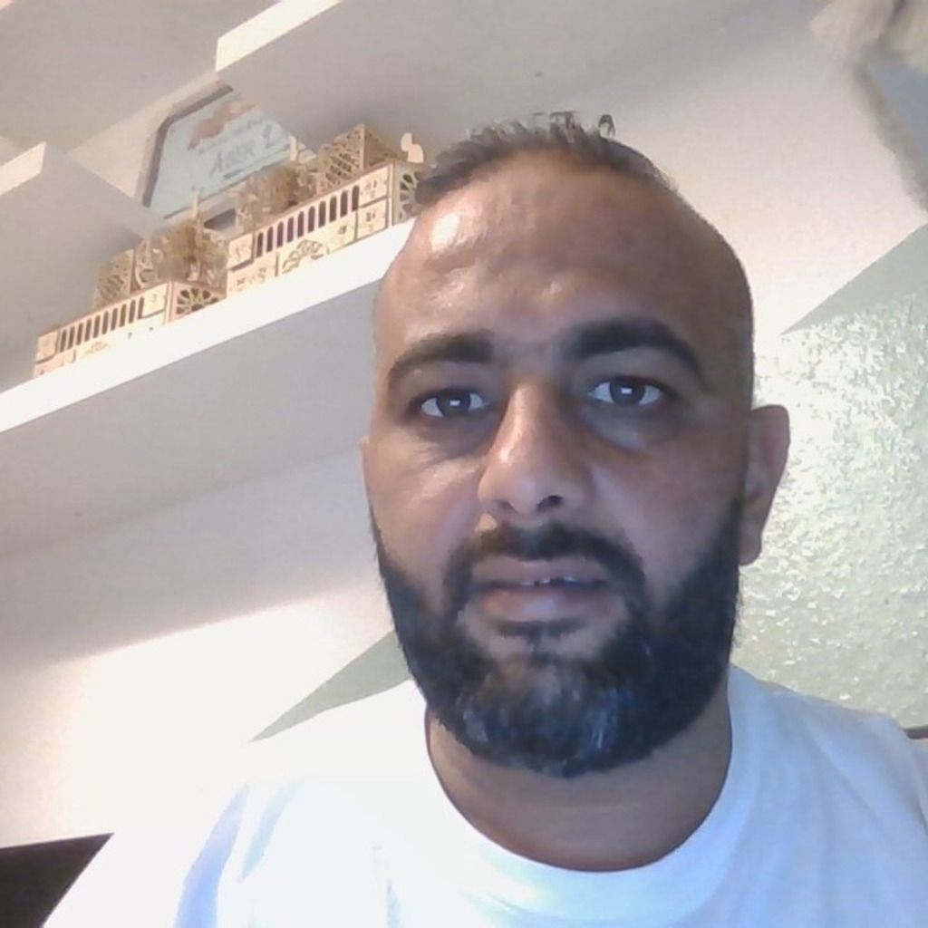 Karim Khattou Entwicklung von Software Ibn khaldun Universität XING