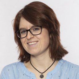 Nadine Woldert