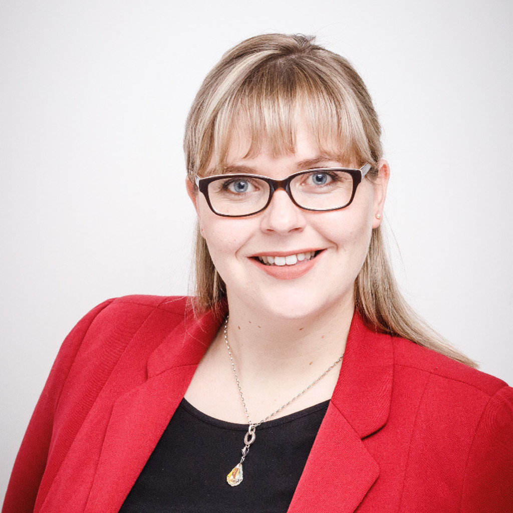 Stephanie Galle HR Analyst & Controller A. Lange & Söhne XING