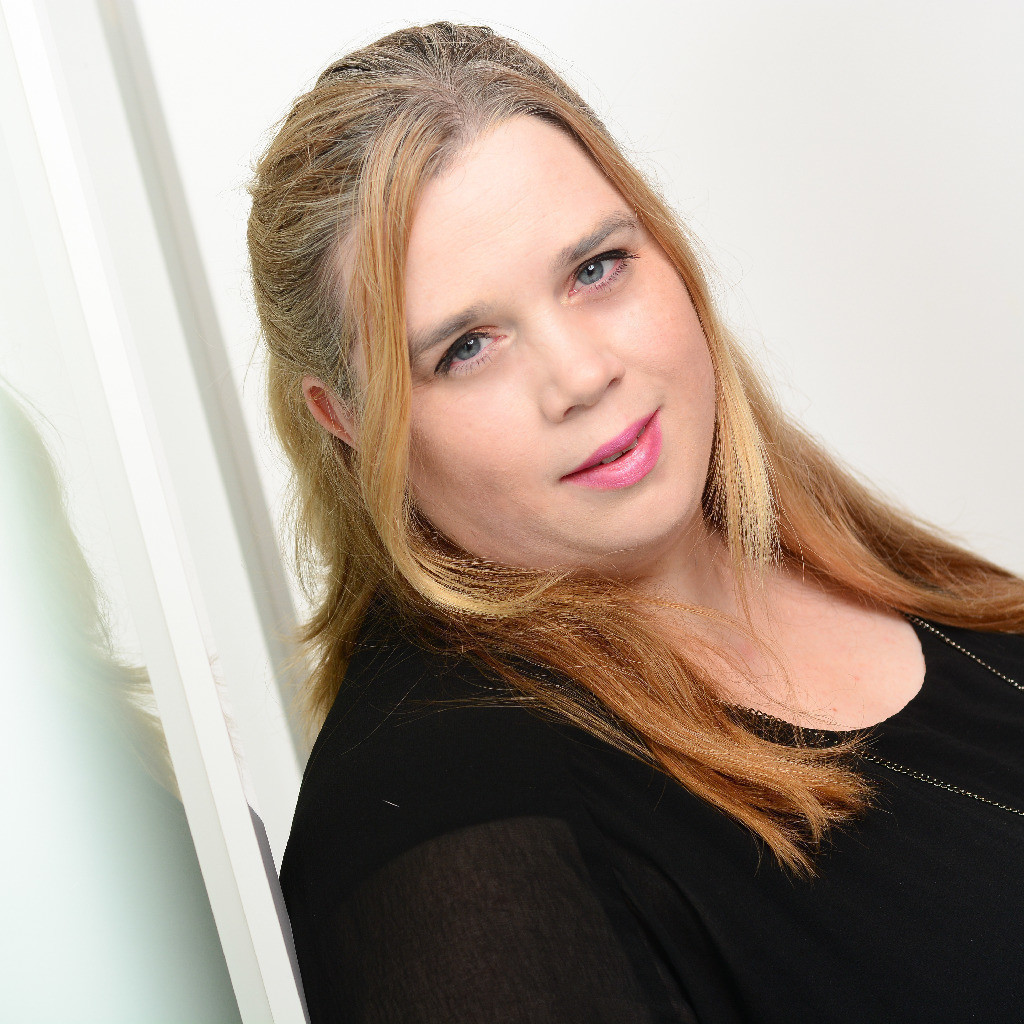 Andrea Bolz Sachbearbeiterin Export Dokumentation Cosco Shipping