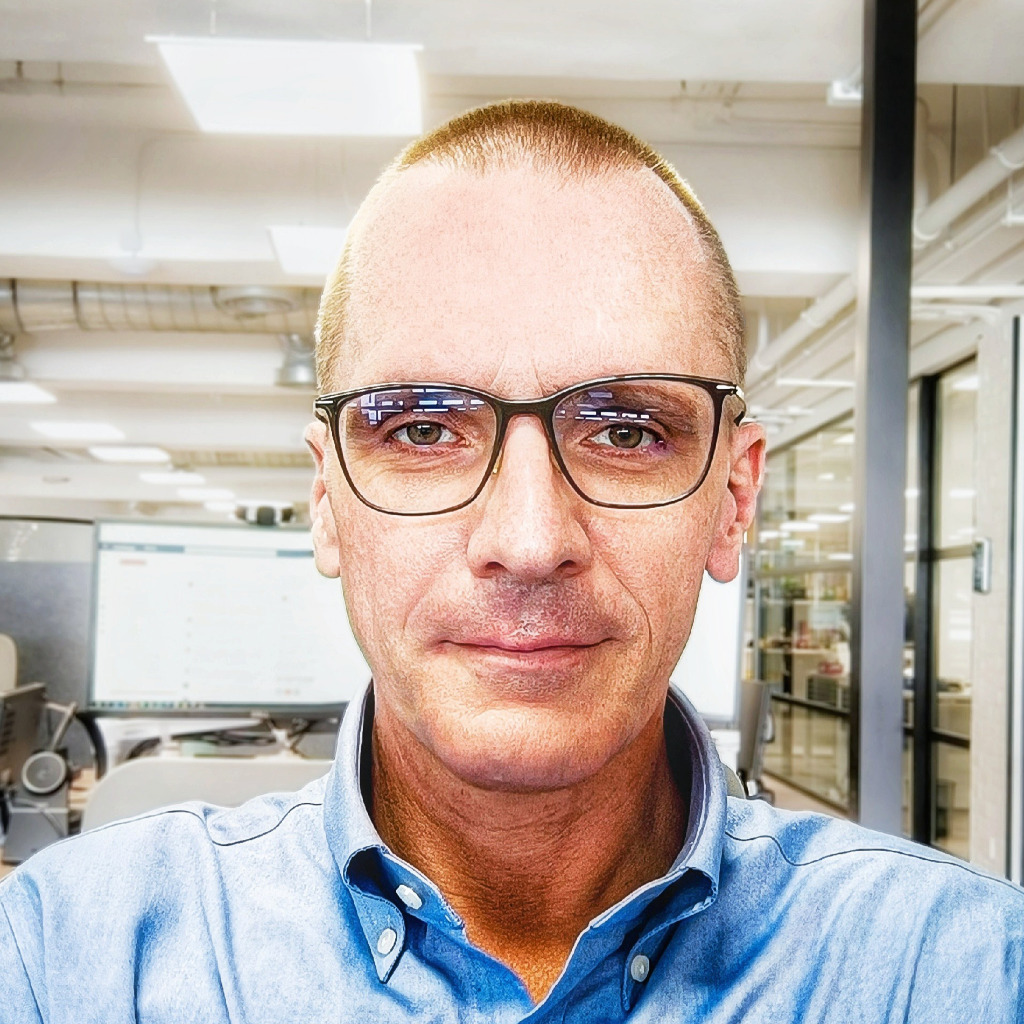 Michael Bernhard Marketing Manager STARTEAM GLOBAL XING