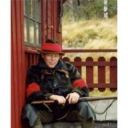 Dr. Bernd Hugenroth