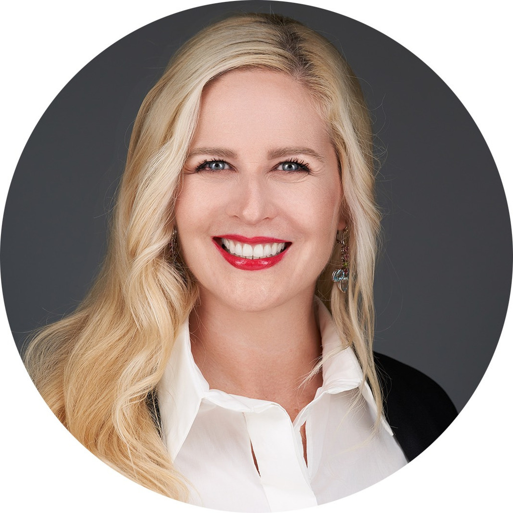 Helga Kaszás People and Culture Director METRO Kereskedelmi Kft. XING