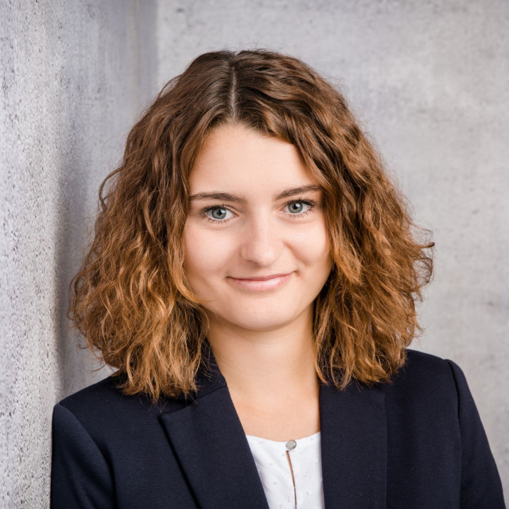 Anja Baumgartner Actuarial Data Scientist Munich Re XING university-of-kent-graduates-first