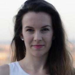 Eszter Csiki
