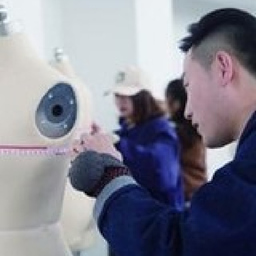 Robert Yu    (Clothing Factory )