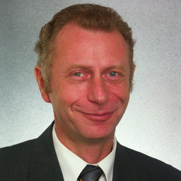 Dr. Roland Schulze