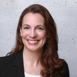 Anna-Julia Wolf 
