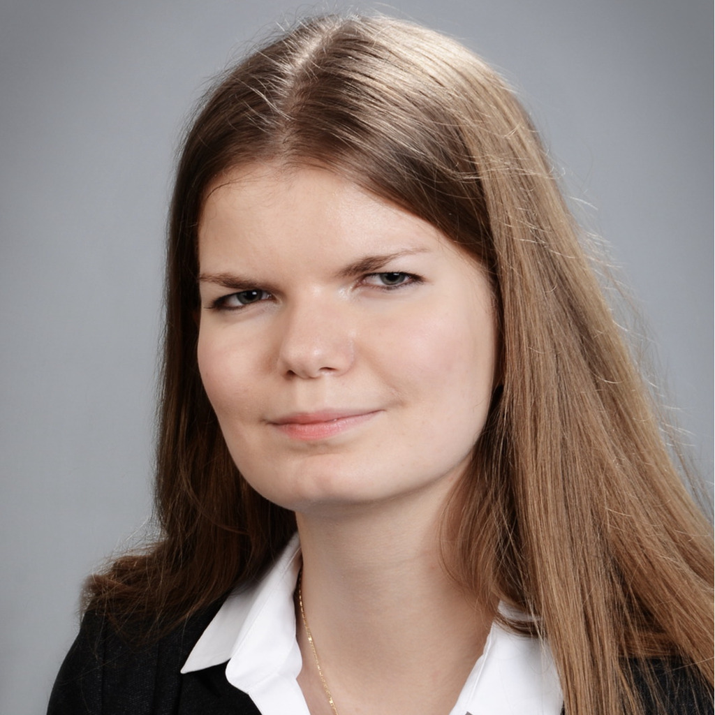 Laura Merkel Internal Auditor SIEMENS XING