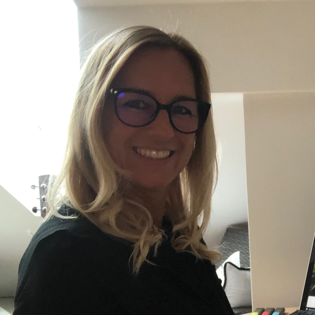 Evelyn Rotschopf - Studierendenkanzlei - Privatuniversität Schloss