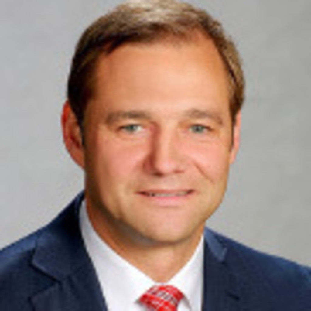 Jörg Müller Automobilverkäufer VW Neuwagen Nouvertné am Schlagbaum