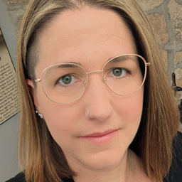 Nicole Schad