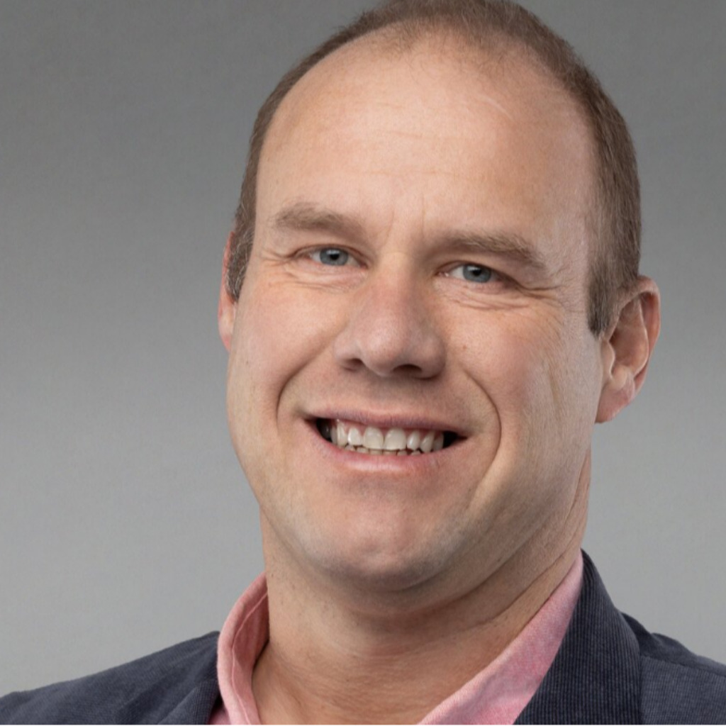 EricWalter Licht Qualitätswesen Serienbetreuung/ KVP Gira