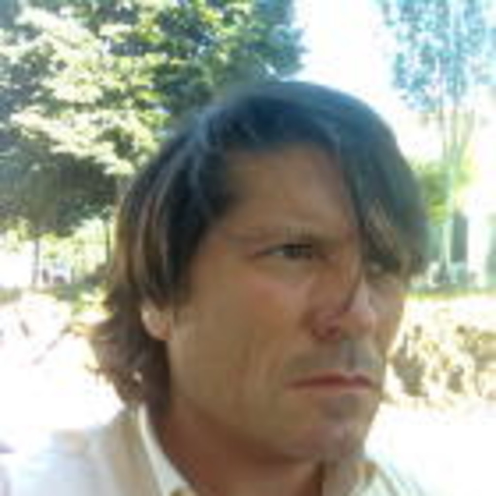 Francisco Azevedo Sales & Marketing Director Ideal Delta XING