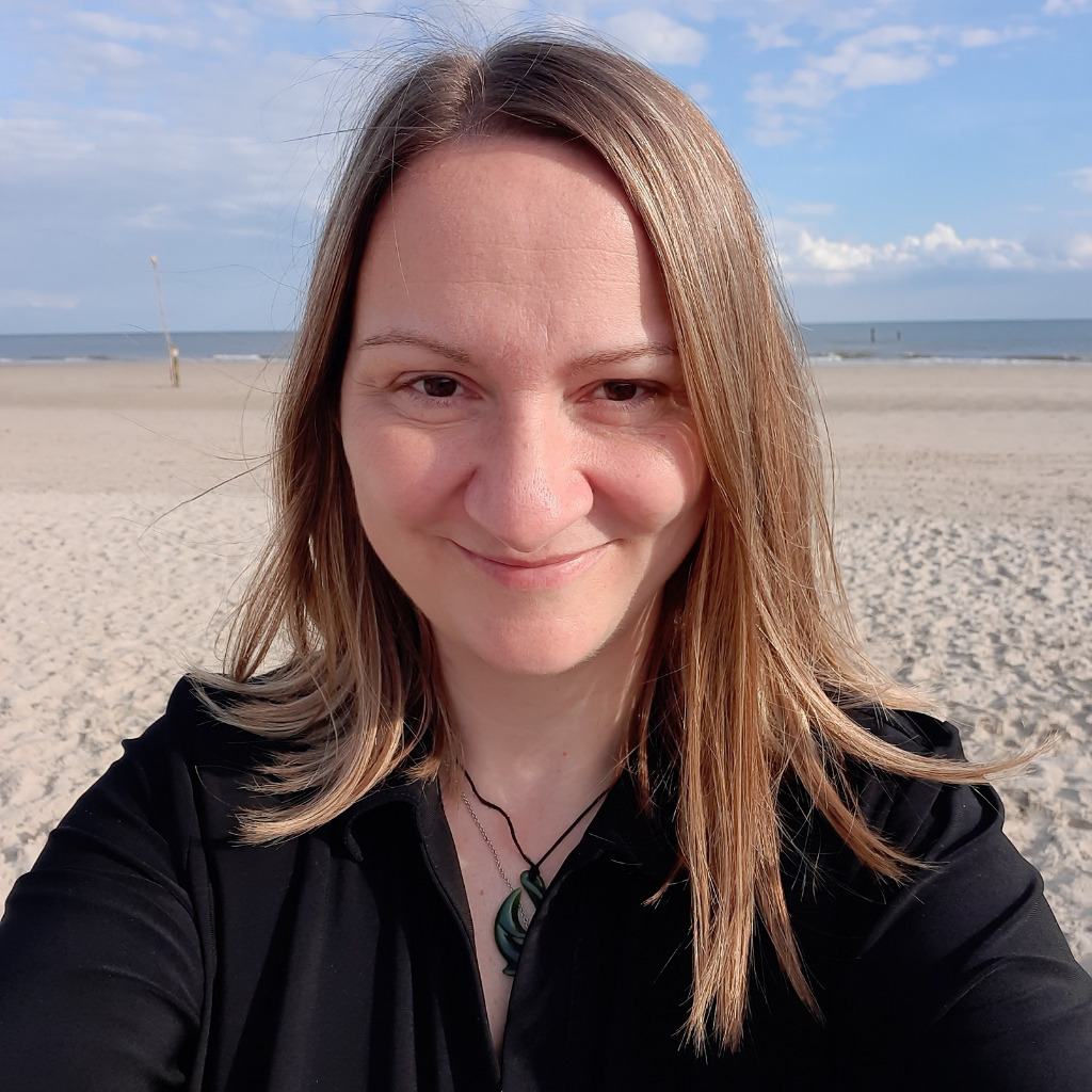 Dr. Susanne Witt Senior Software Engineer Continental AG XING